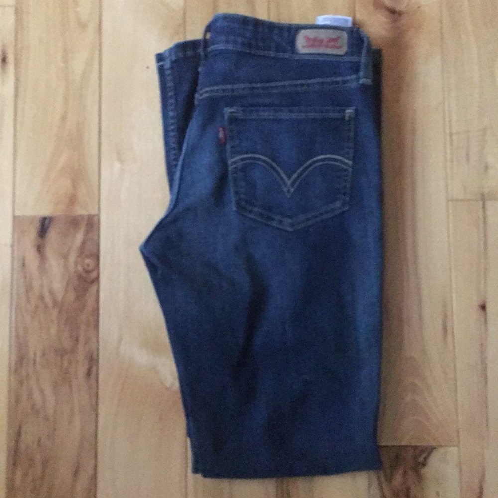 Levi's Jeans 518 Superlow 28 or size 7